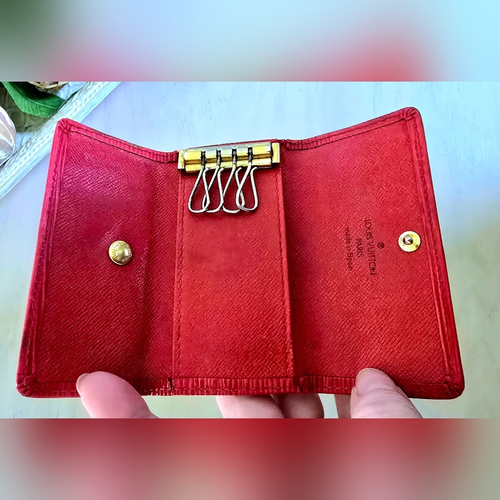 Louis Vuitton Vintage Red Epi 4 Key Holder - Picture 8 of 15